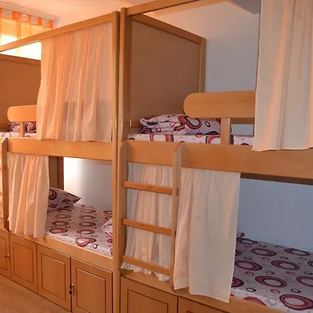 Valentin 2 Hostel *