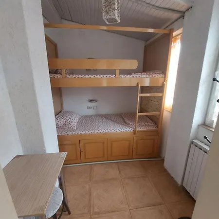 バレンティン 2 ホステル *