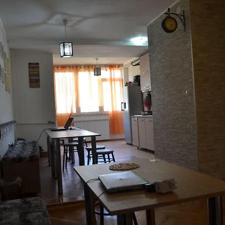 バレンティン 2 ホステル