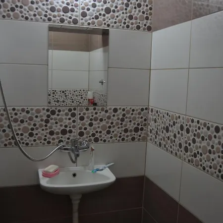 バレンティン 2 ホステル *